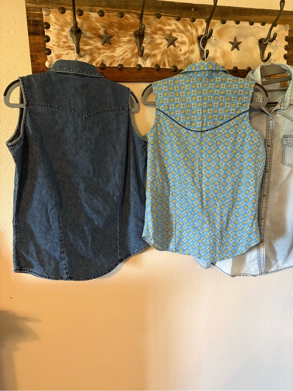 Wrangler &Cruel Girl Shirt Lot - Picture 7 of 8